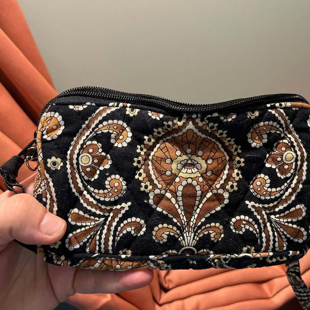 Vera Bradley Caffe Latte Quilted Zip Cell Phone Wallet Wristlet Clutch - Picture 2 of 4
